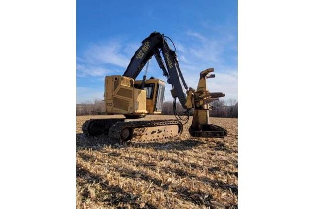 2005 Tigercat 822 Track Feller Buncher